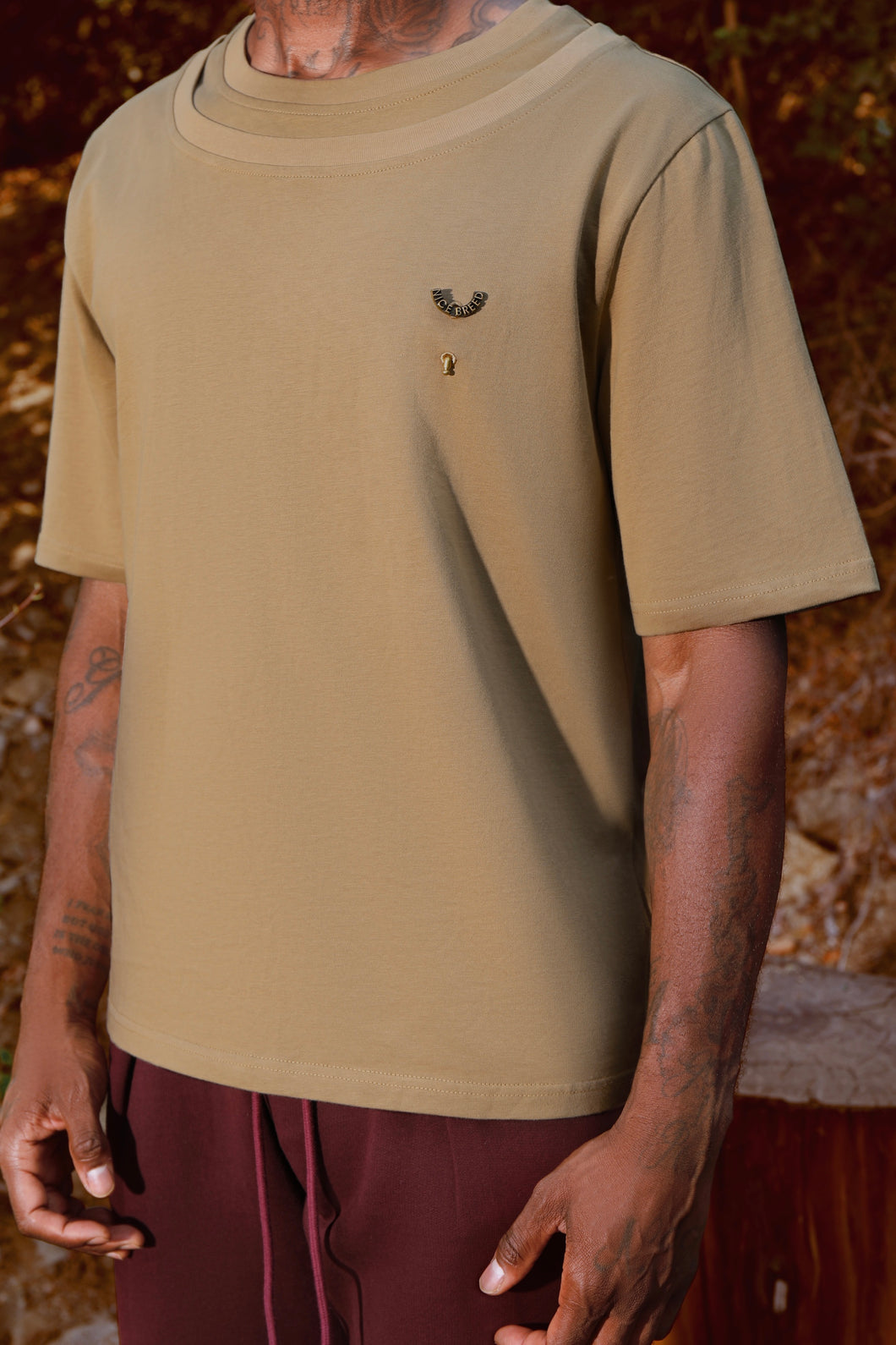 CAMEL DOUBLE COLLAR TEE